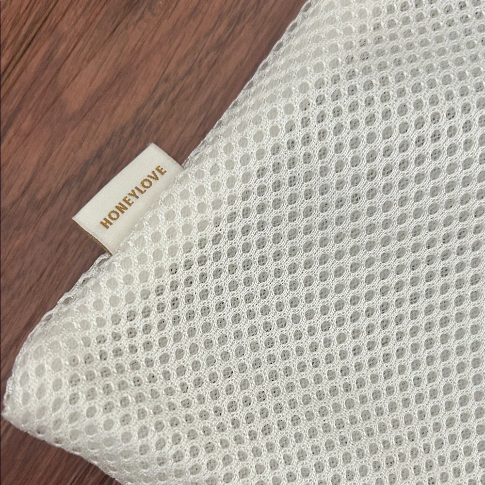 Honeylove Mesh Laundry Bag in White